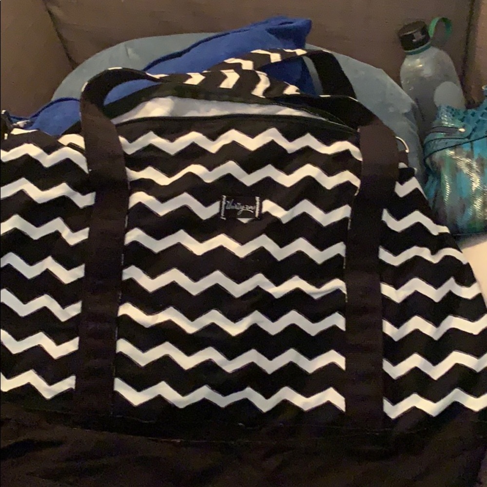 Rare Thirty-one Black/white chevron XL weekender